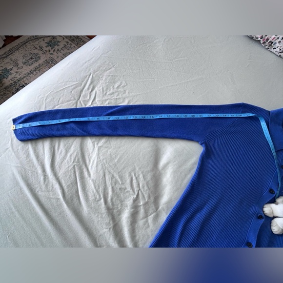 GAP Women's Royal Blue Cardigan Size Small & Tall - Picture 13 of 16